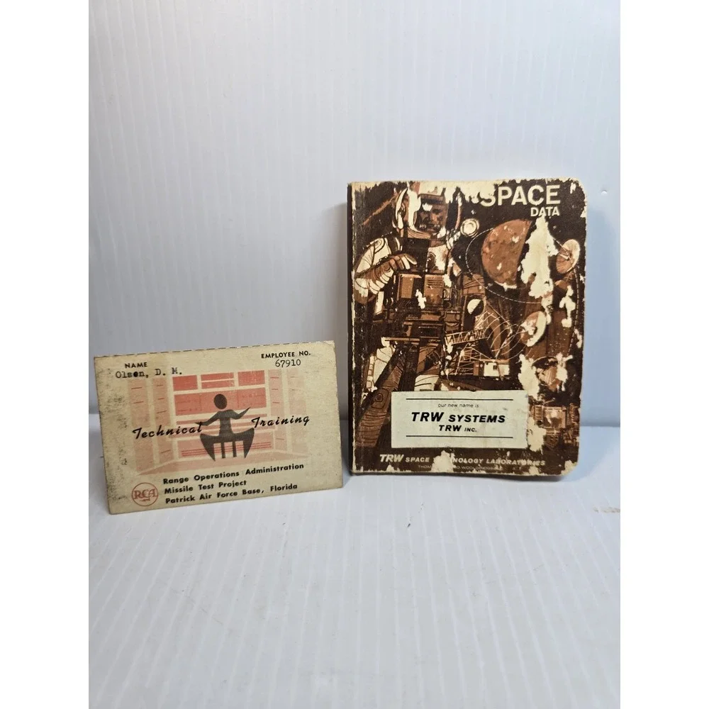 1965 TRW Space‎ Data Pocket Handbook W/ Range Operations Tech Training Card